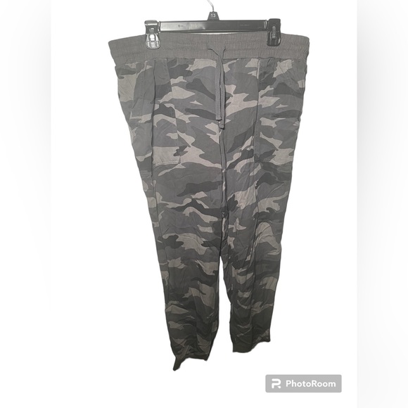 Splendid jogger Camo pants women’s XLARGE side pockets draw string - Picture 1 of 6